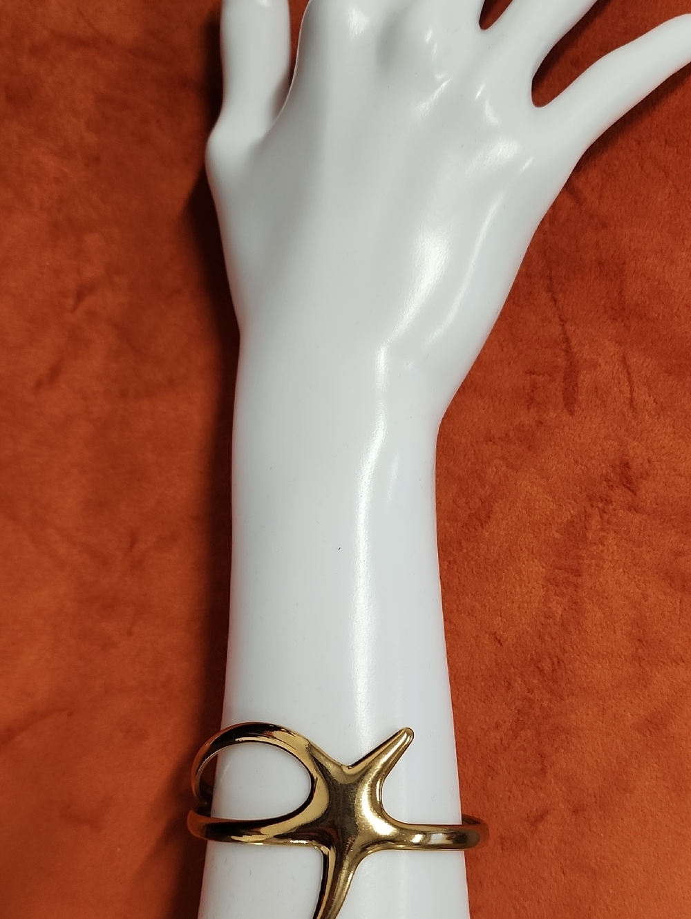 Gold Starfish Cuff Bracelet - Women's Jewelry